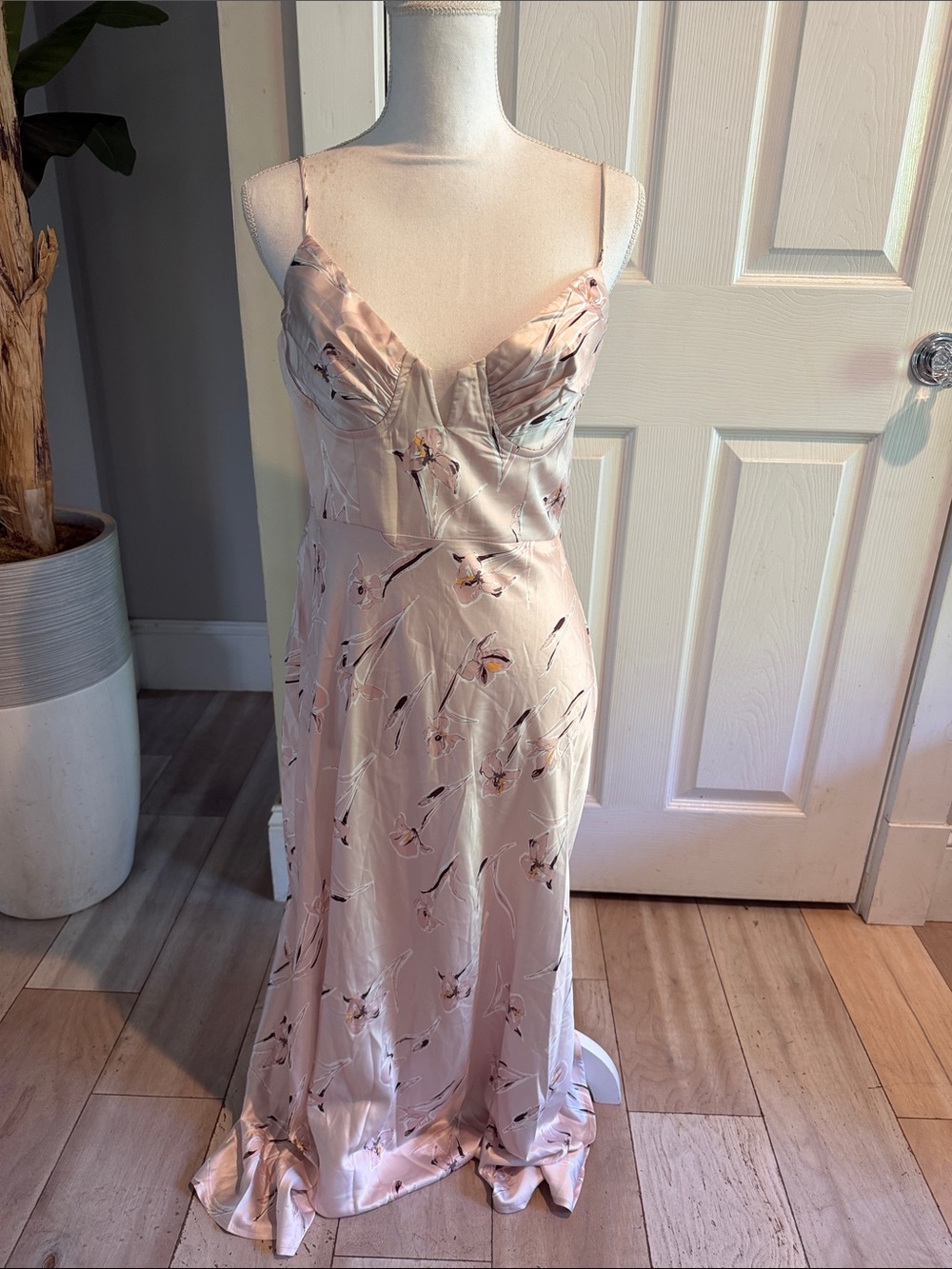 Selfie Leslie Blush Pink Floral Satin Slip Dress